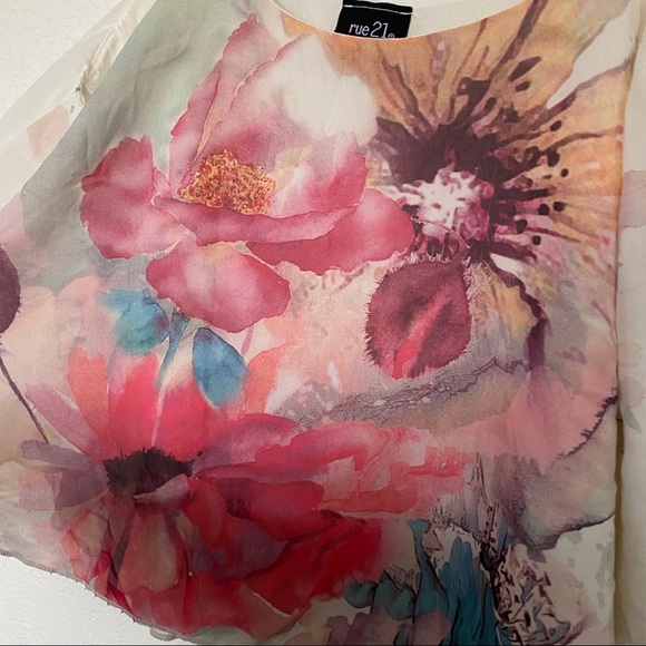 Floral tank top - Picture 2 of 6